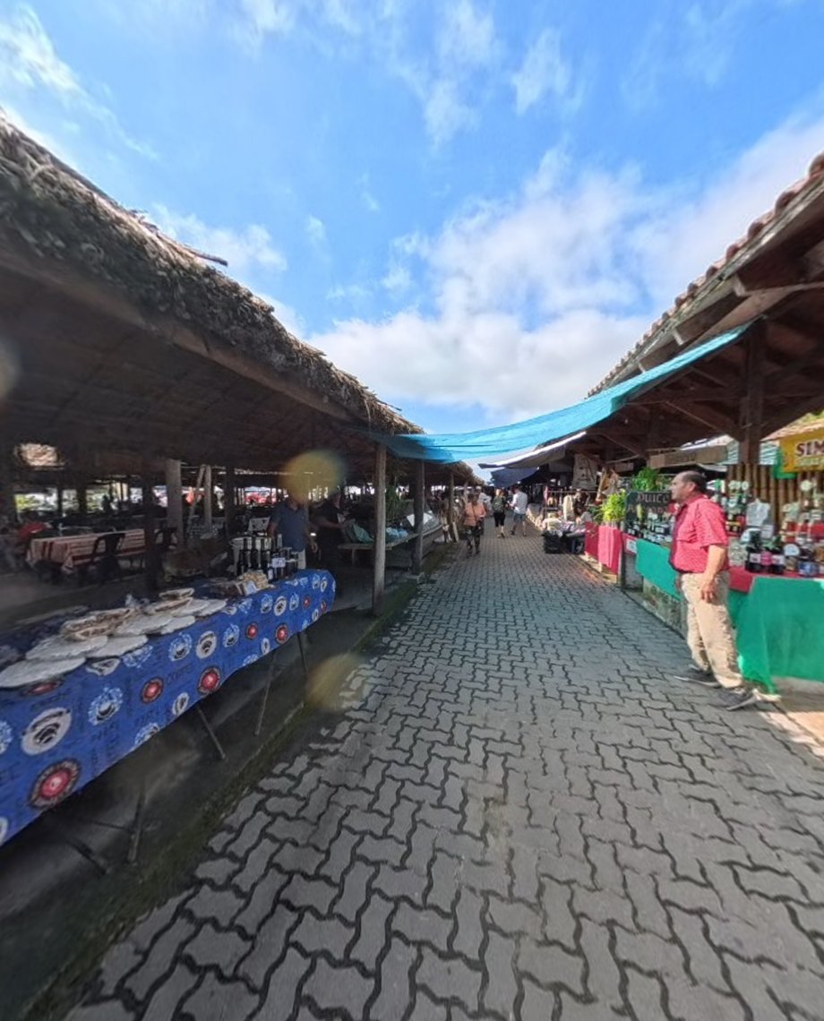 Vista de los puestos en la Feria de Simoca